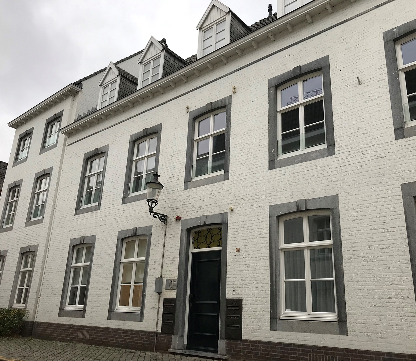 Maastricht-kantoor-van-lanschot-Looijersgracht14_1360x1180